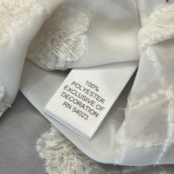 Piperlime Sheer White Beaded Top Blouse Scoop Neck Short Sleeve Size Small EUC - Picture 8 of 9